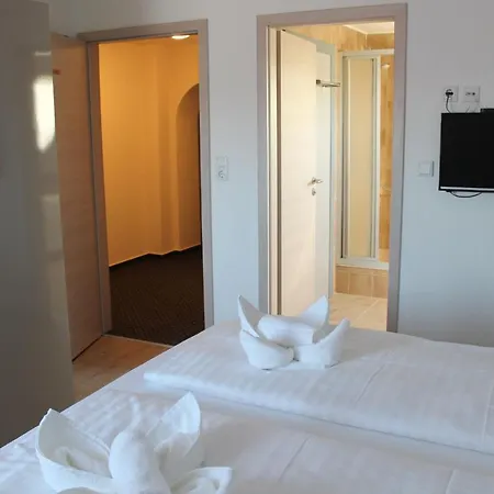 Gastehaus Hubertushof - 24h Check-in *